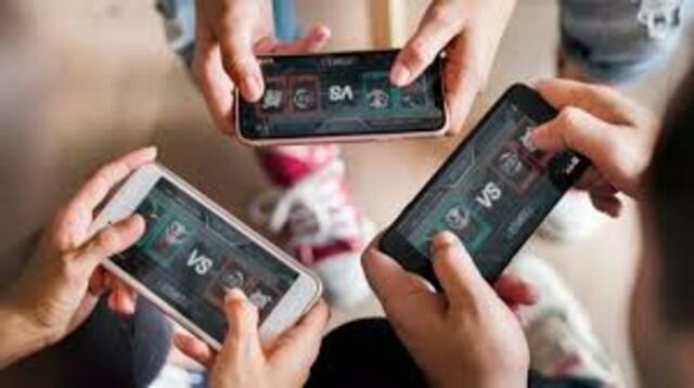 Pengaruh Bermain Game Online terhadap Prestasi Akademik