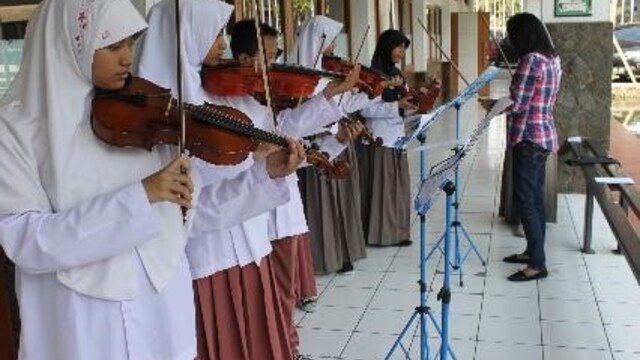 Pengaruh Kegiatan Ekstrakurikuler terhadap Kemampuan Sosial Siswa